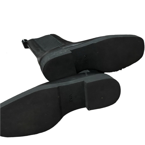 EUC Zara Square Toe Leather Ankle Boot Low Heel Black Size 9 EU 40 - Picture 6 of 7